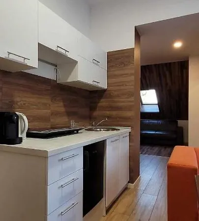 W Dawnej Lazni * Zarki