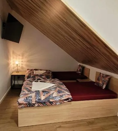 W Dawnej Lazni Zarki