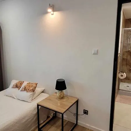 W Dawnej Lazni Zarki